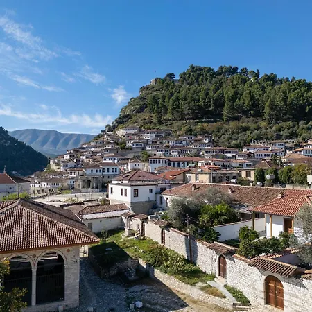 Vila Era Berat Exterior photo