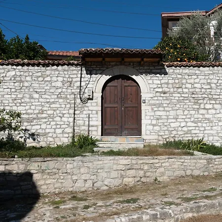 Vila Era Berat Exterior photo